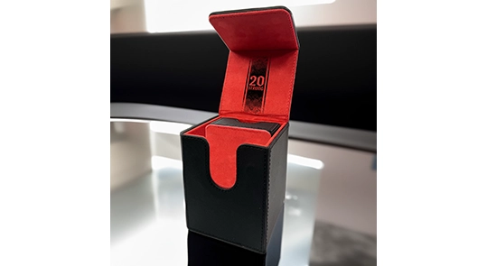 20 Strong: Go - Estuche de viaje de una sola baraja